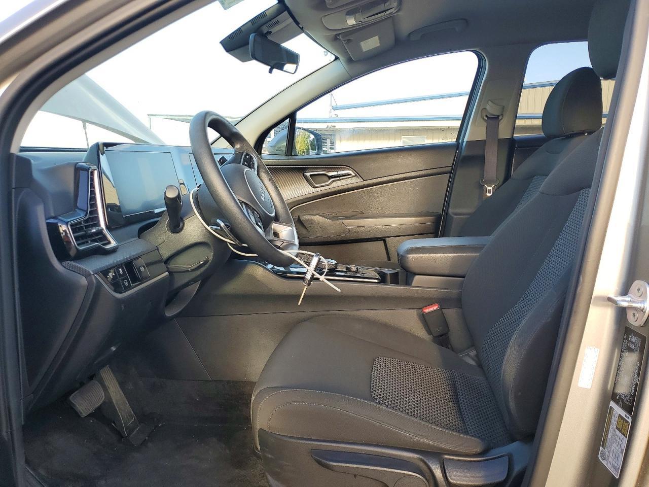 2024 Kia Sportage Hybrid Lx - Image 7