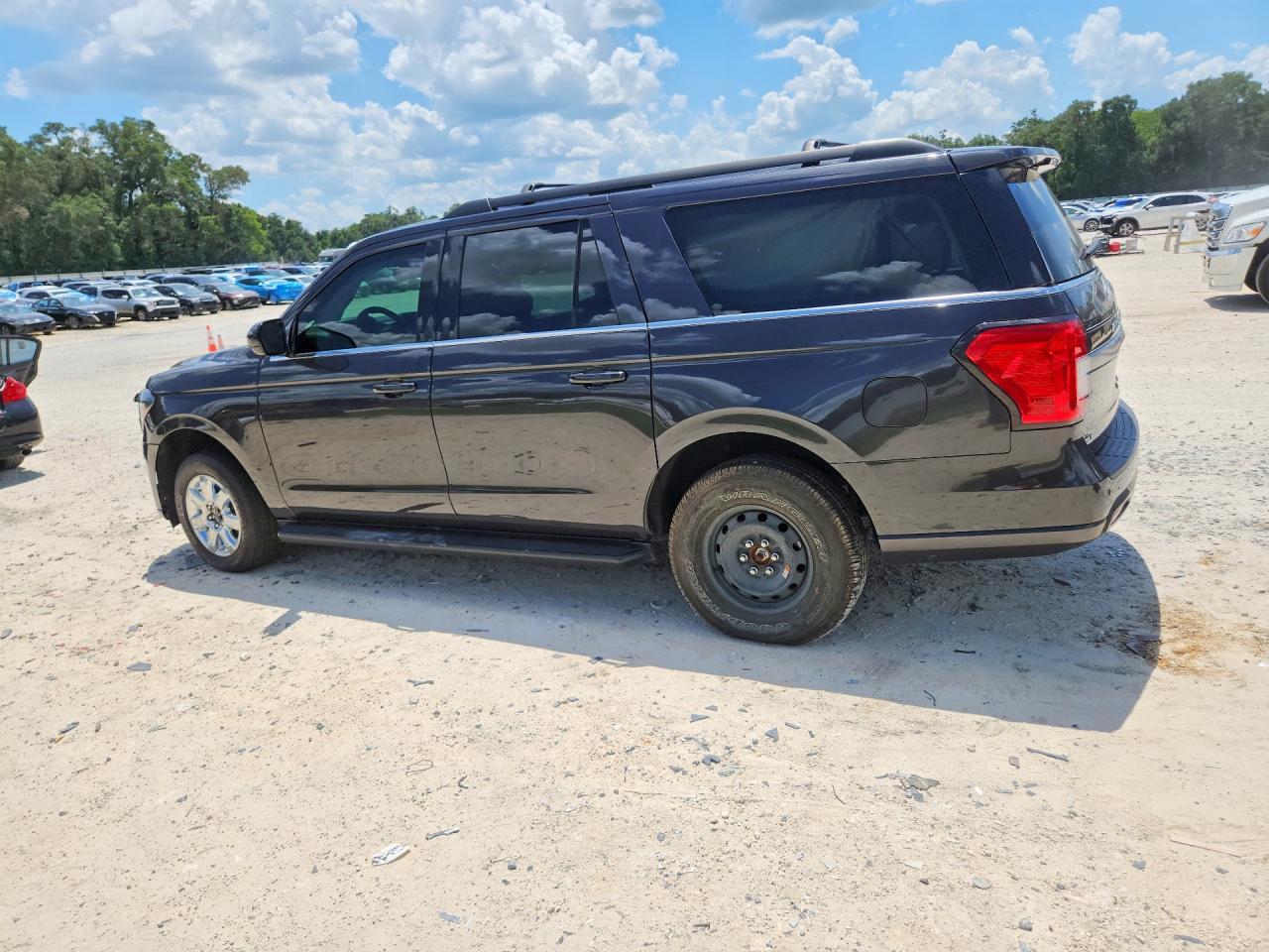 2024 Ford Expedition Max Xlt - Image 2