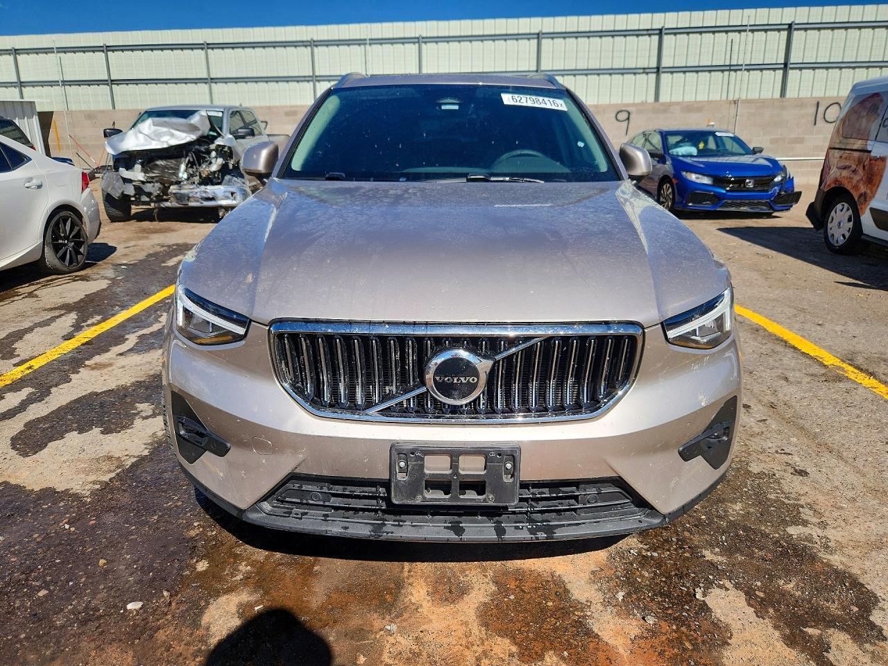 2023 Volvo Xc40 Plus - Фото 5
