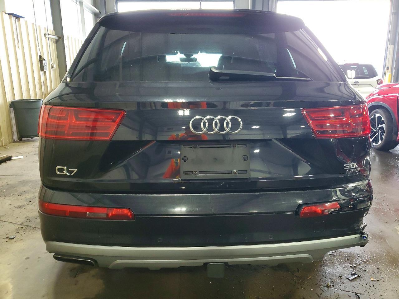 2017 Audi Q7 Premium Plus - Image 6