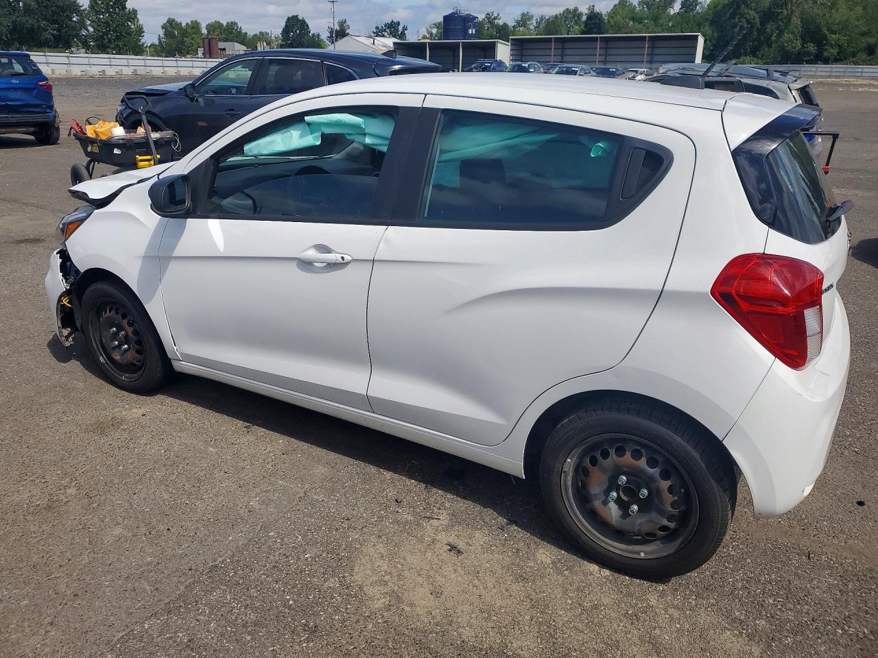 2019 Chevrolet Spark Ls - Фото 2
