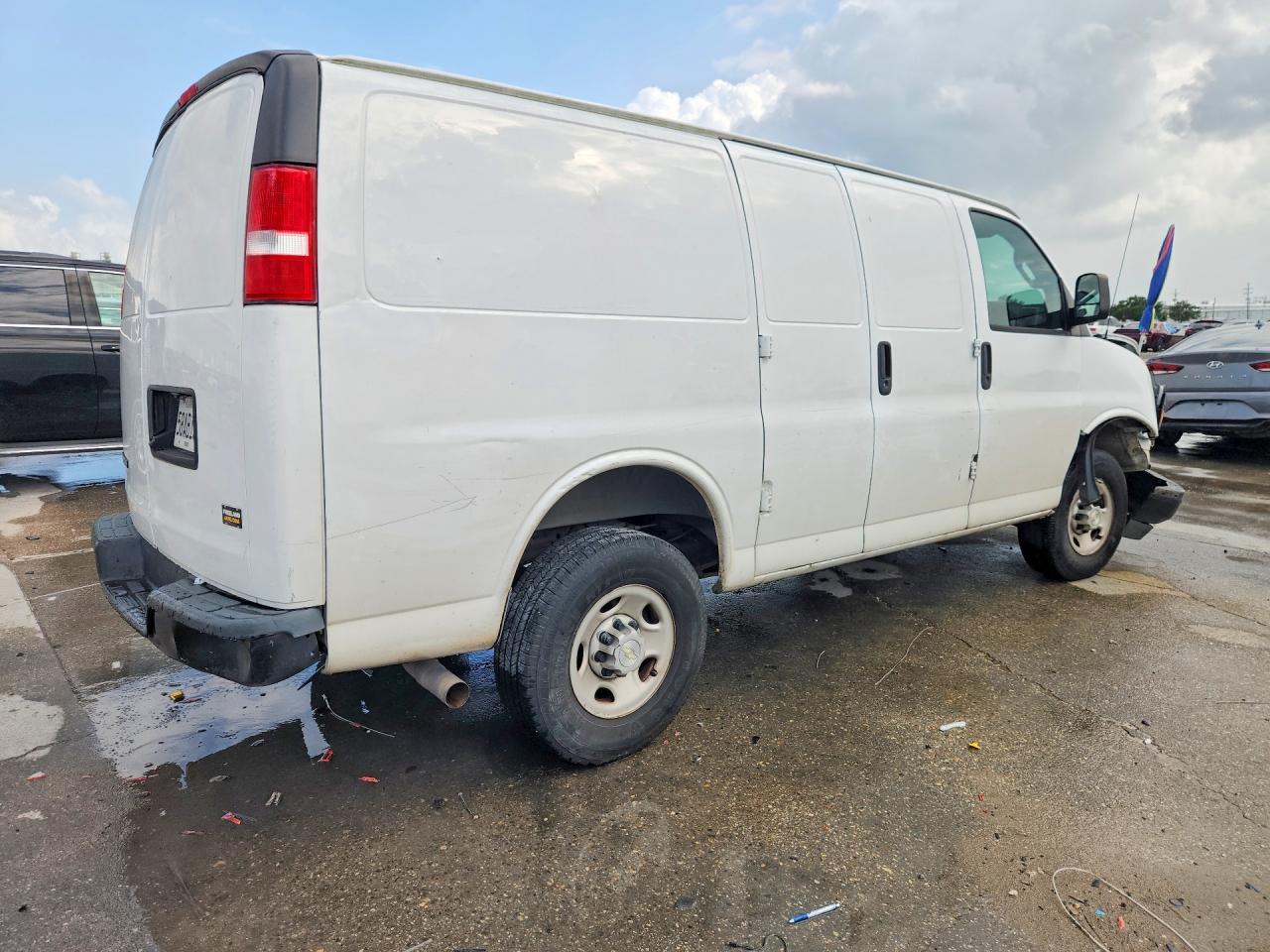 2021 Chevrolet Express G2500 Delivery Van - Image 3