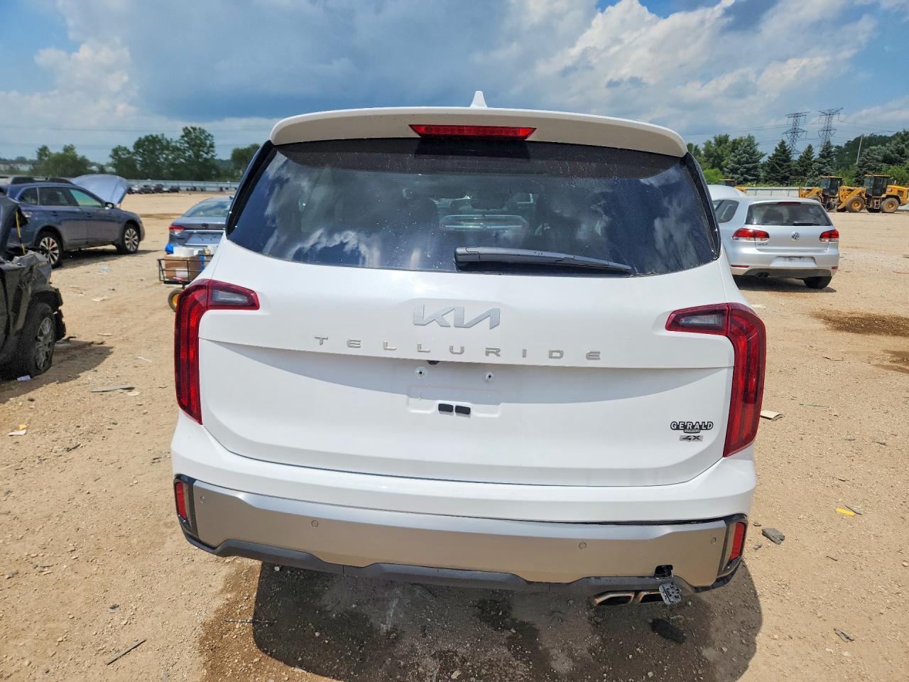 2025 Kia Telluride S - Image 6
