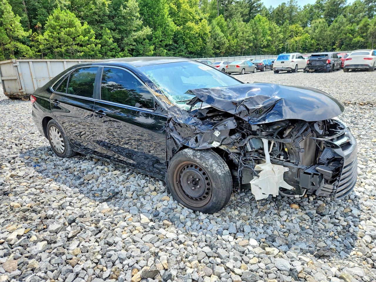 2016 Toyota Camry Le - Image 4