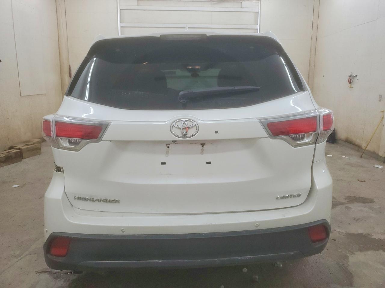 2016 Toyota Highlander Limited - Image 6