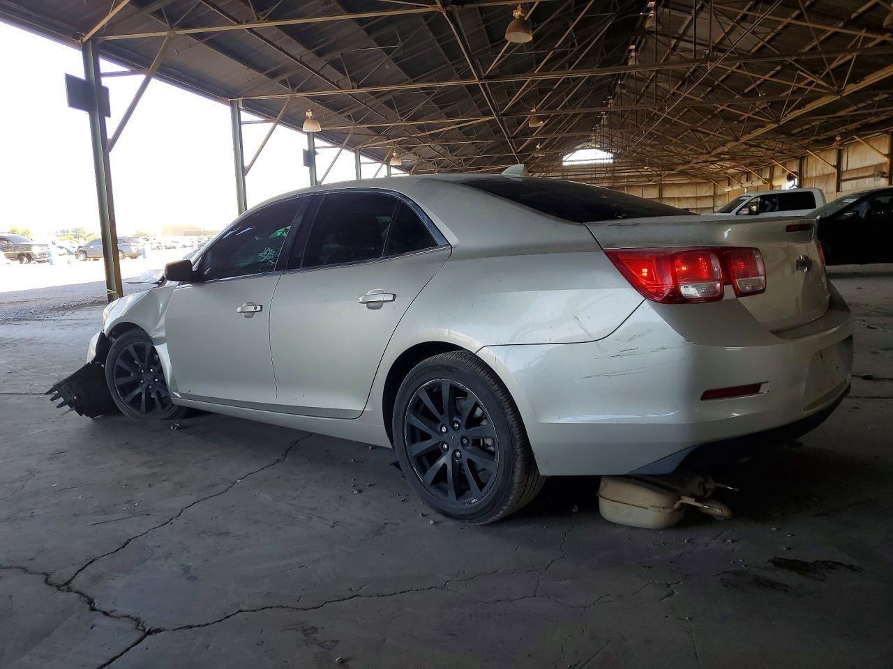 2013 Chevrolet Malibu 1Lt - Image 2