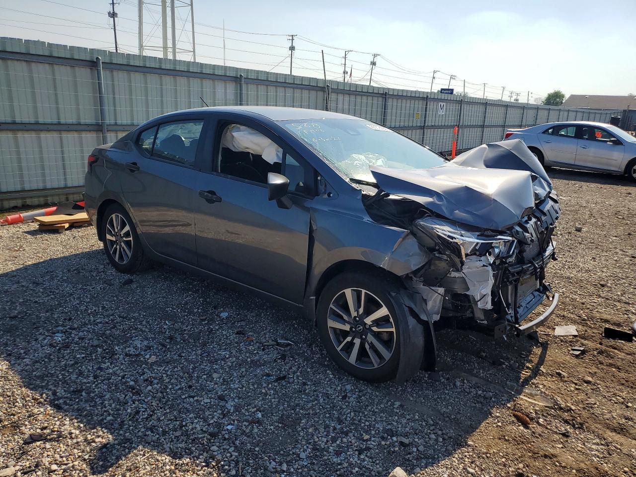 2024 Nissan Versa S - Фото 4