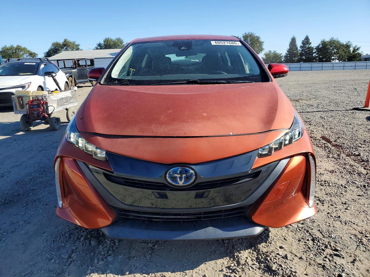 2017 Toyota Prius Prime Premium - Image 5