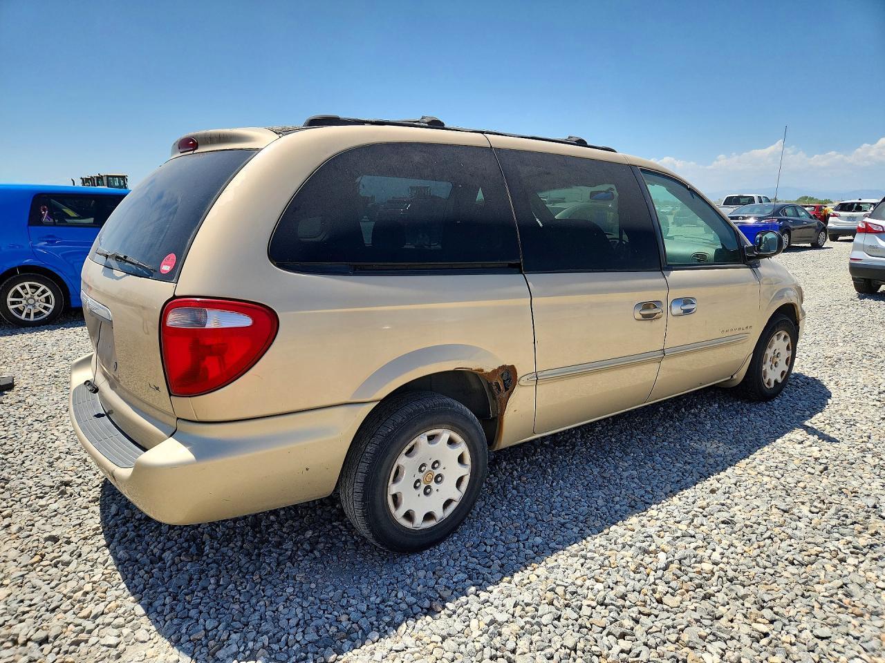 2001 Chrysler Town & Country Lx - Фото 3