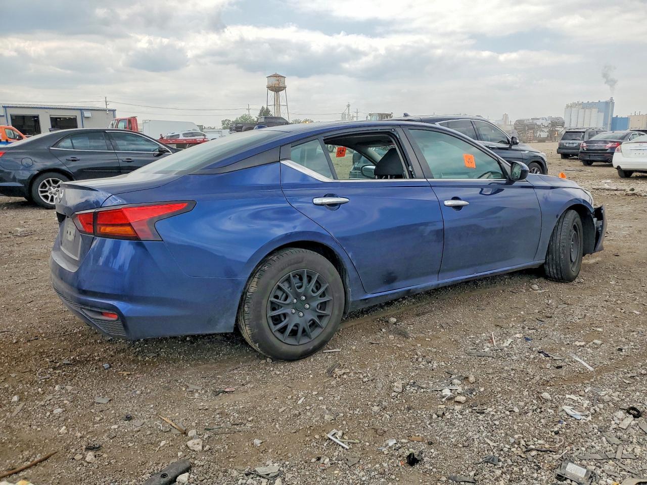 2020 Nissan Altima S - Фото 3