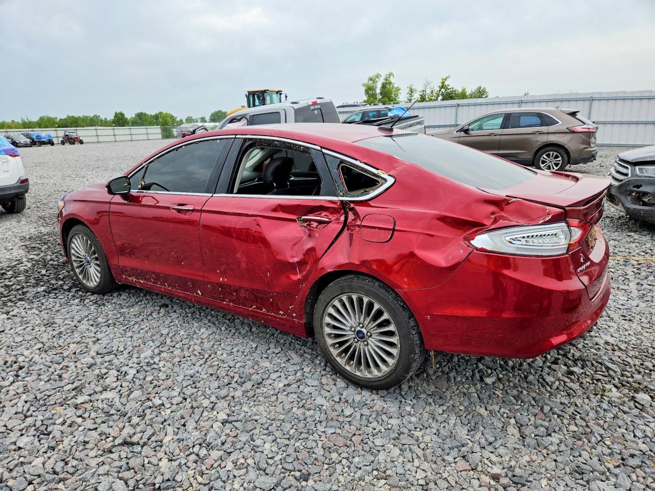 2014 Ford Fusion Titanium - Image 2