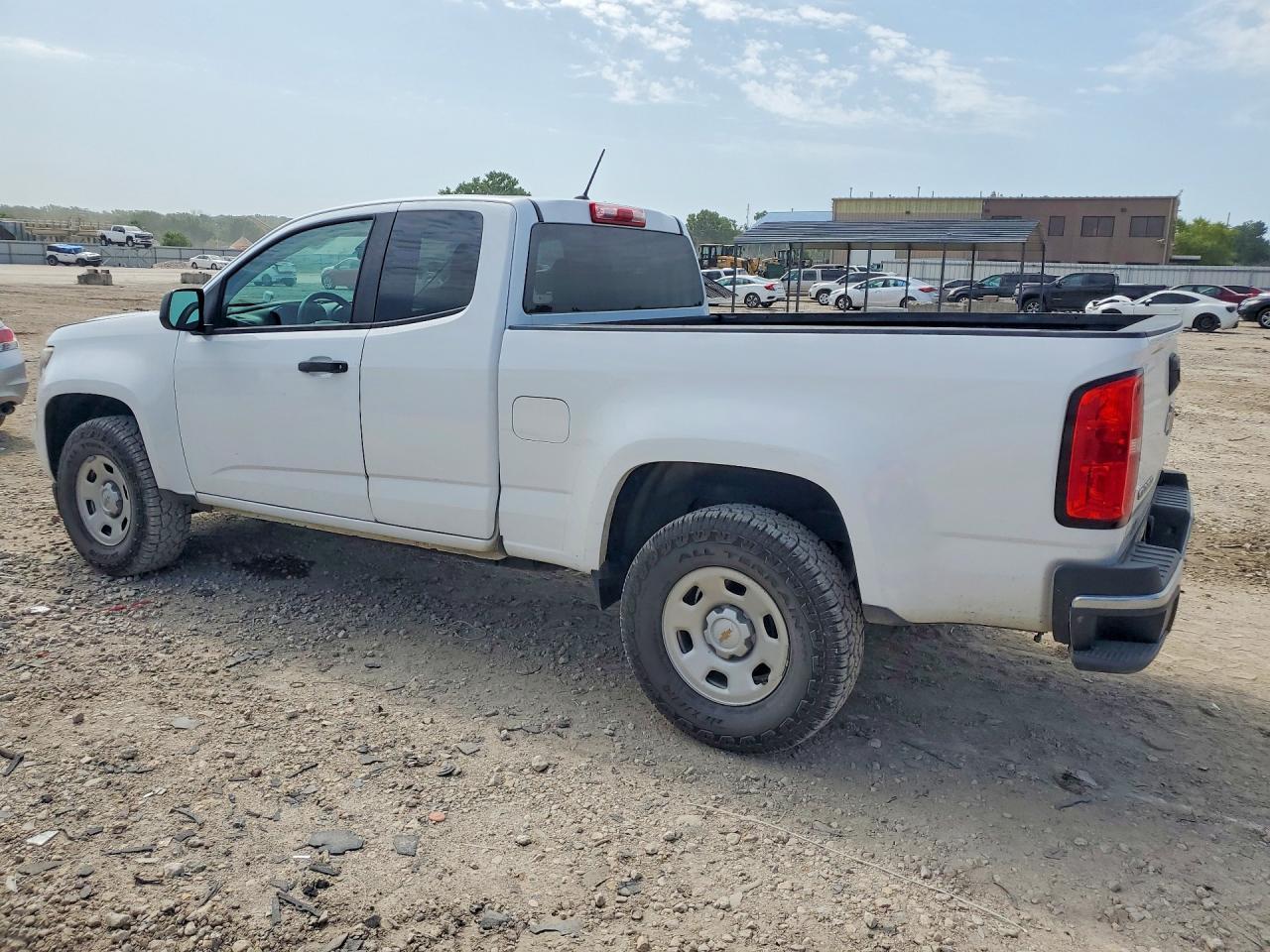 2020 Chevrolet Colorado - Фото 2