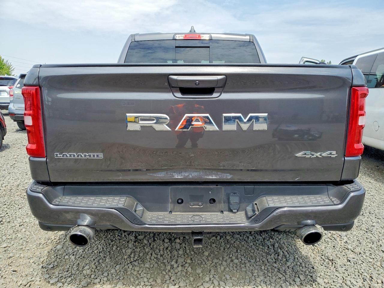 2025 Ram 1500 Laramie - Image 6