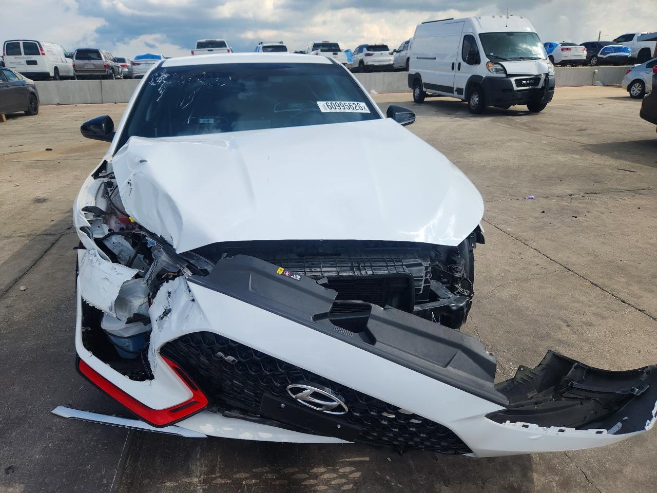 2022 Hyundai Veloster N Base - Фото 5