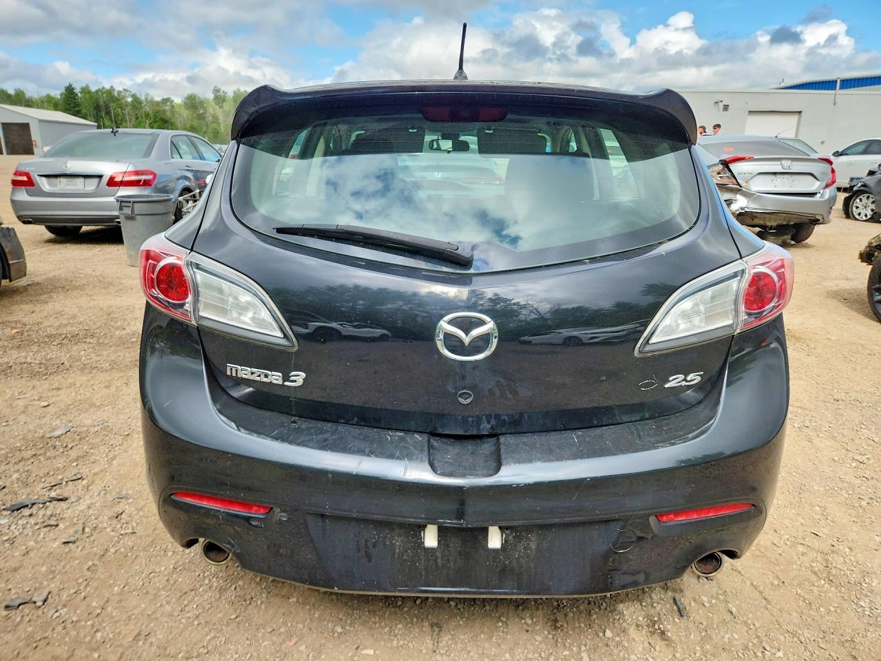 2011 Mazda 3 S - Image 6