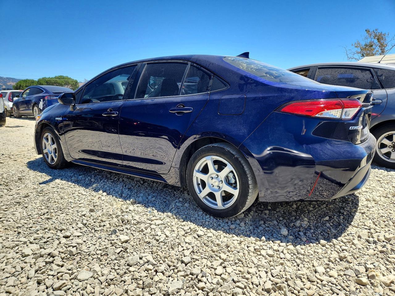 2020 Toyota Corolla Le - Фото 2