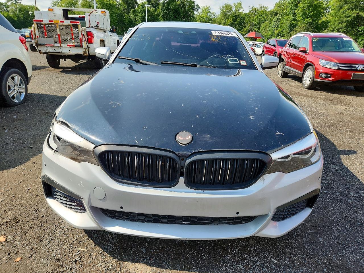 2018 BMW 530 Xi - Image 5