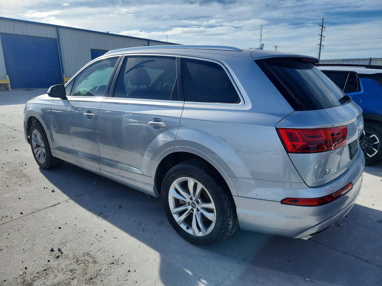 2019 Audi Q7 Premium - Image 2
