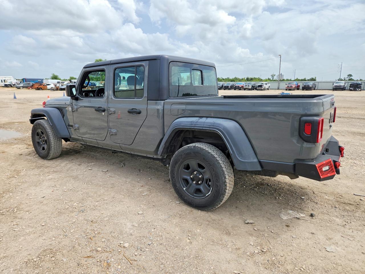 2020 Jeep Gladiator Sport - Фото 2