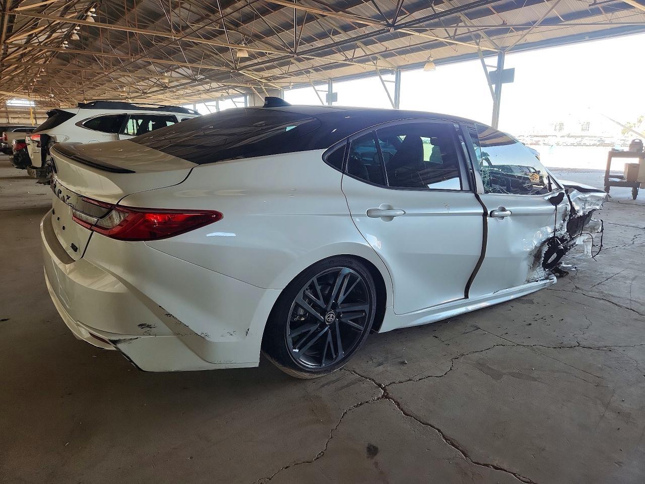 2026 Toyota Camry Xse - Фото 3