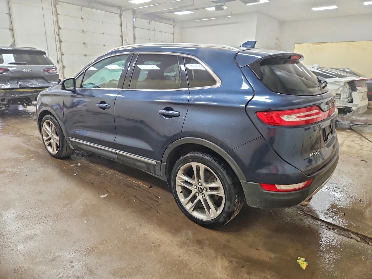 2016 Lincoln Mkc Reserve - Image 2