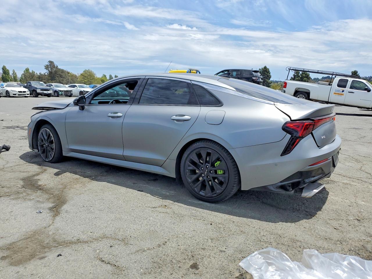 2025 Kia K5 Gt - Фото 2