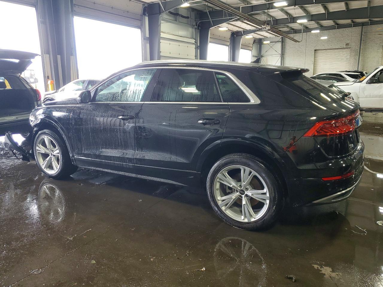 2023 Audi Q8 Premium Plus - Фото 2