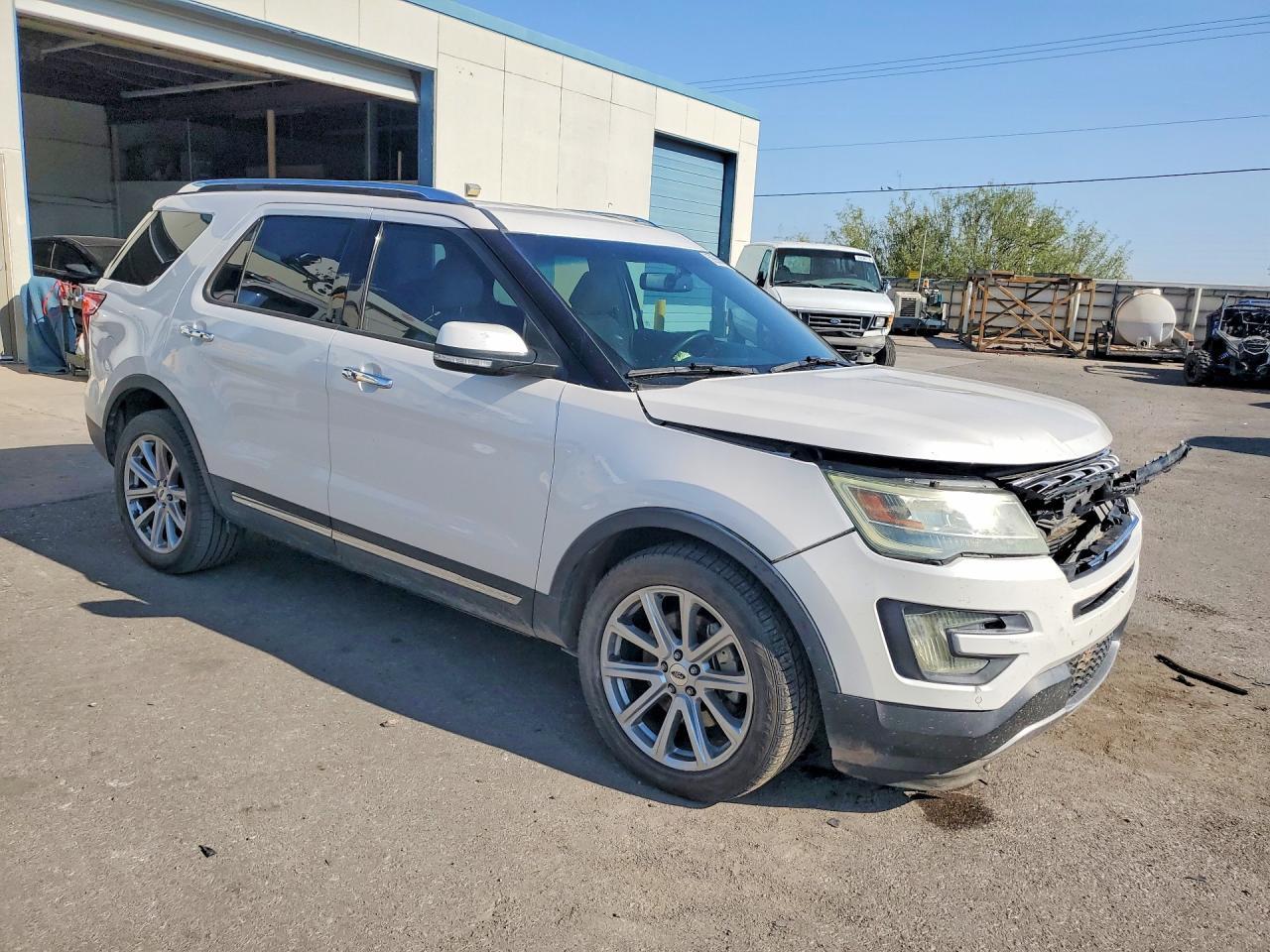 2017 Ford Explorer Limited - Фото 4