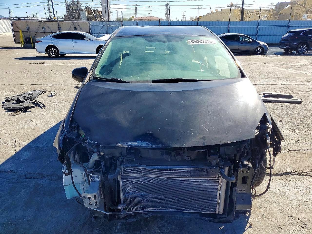 2011 Toyota Prius Three - Image 5