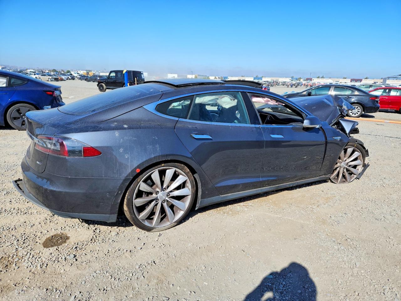 2015 Tesla Model S - Image 3