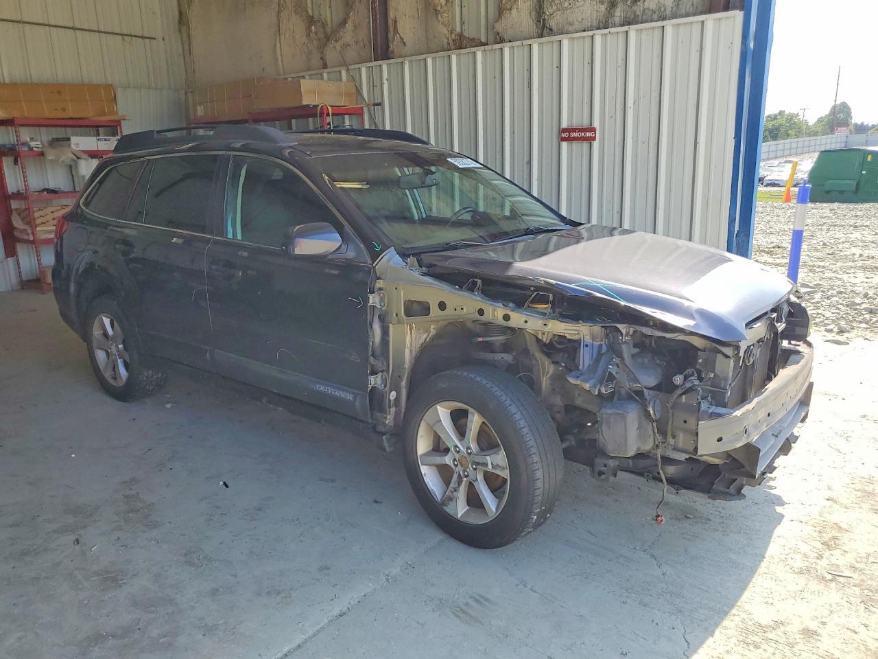 2013 Subaru Outback 2.5I Premium - Image 4