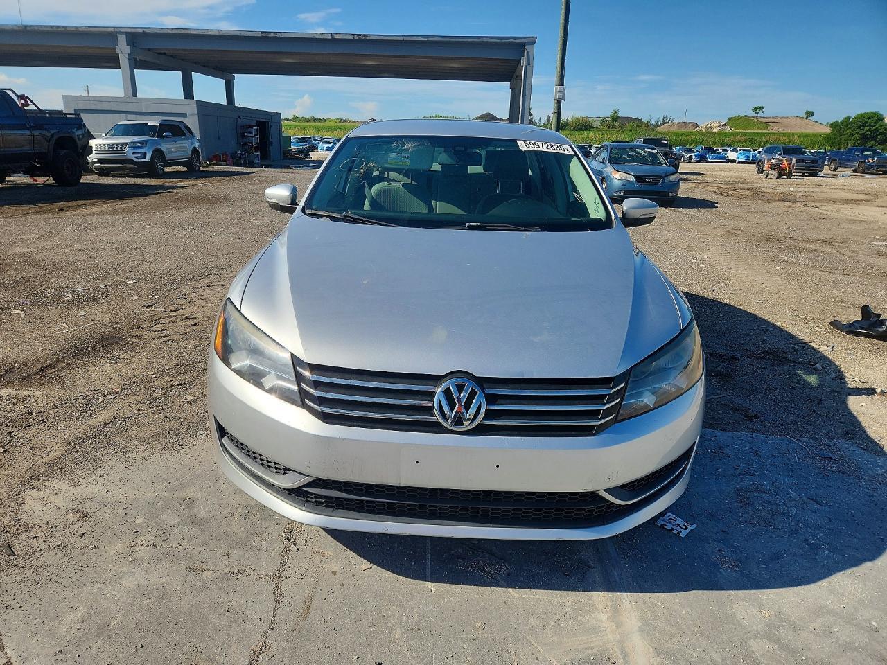 2014 Volkswagen Passat S - Фото 5
