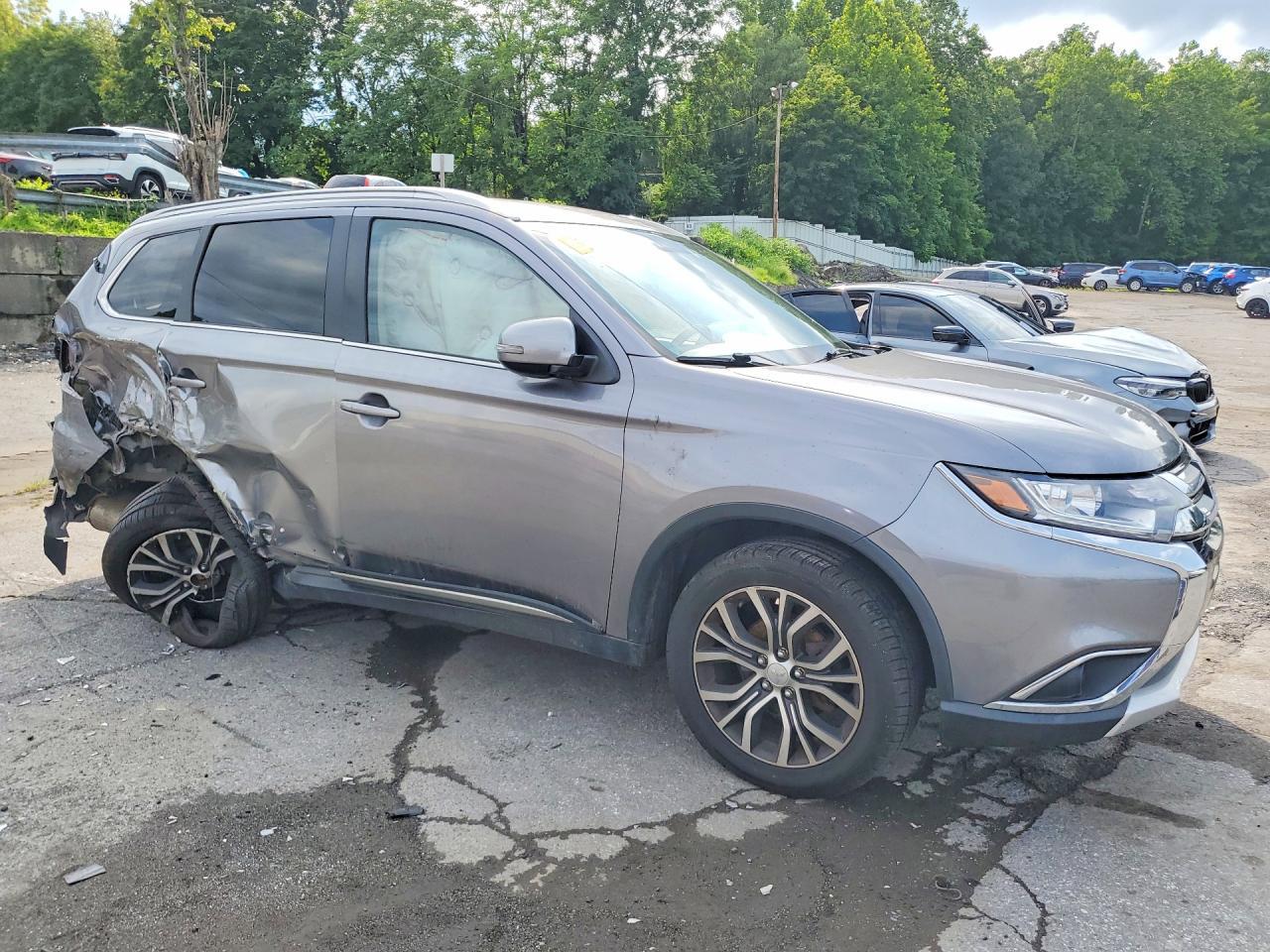 2018 Mitsubishi Outlander Se - Фото 4