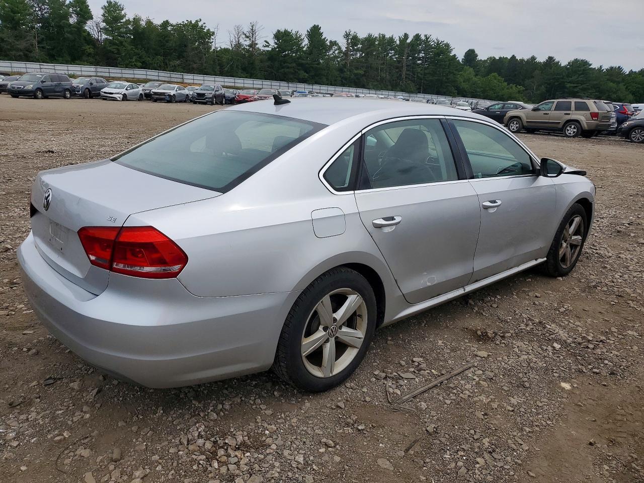 2012 Volkswagen Passat Se - Фото 3