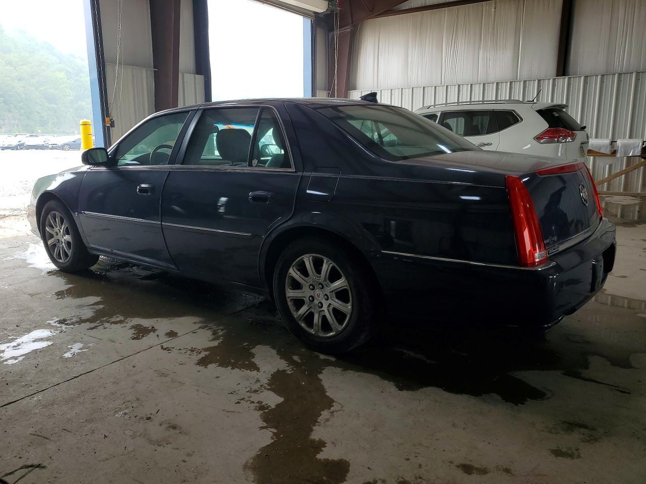 2009 Cadillac Dts - Фото 2