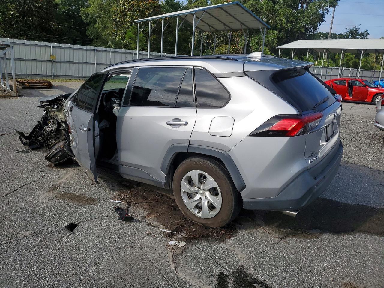 2019 Toyota Rav4 Le - Image 2