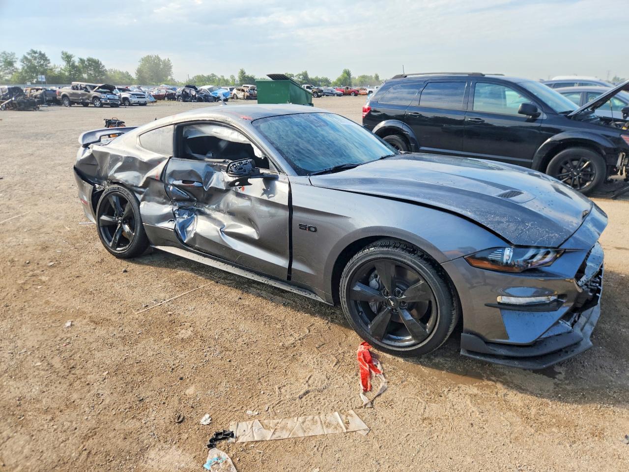 2023 Ford Mustang Gt - Фото 4