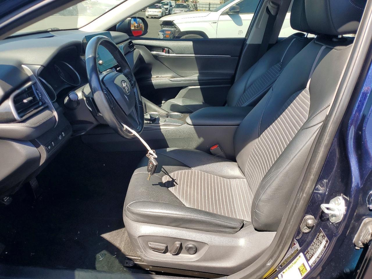 2021 Toyota Camry Se - Фото 7