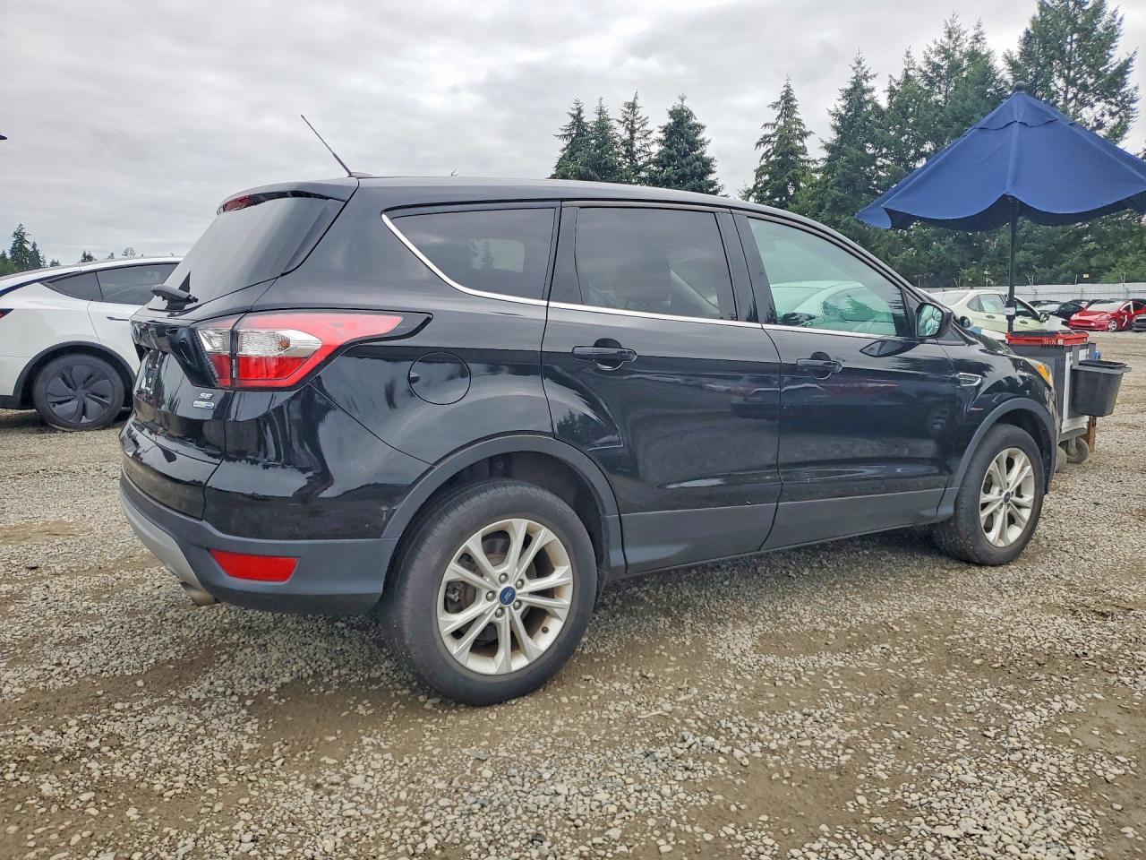 2017 Ford Escape Se - Image 3
