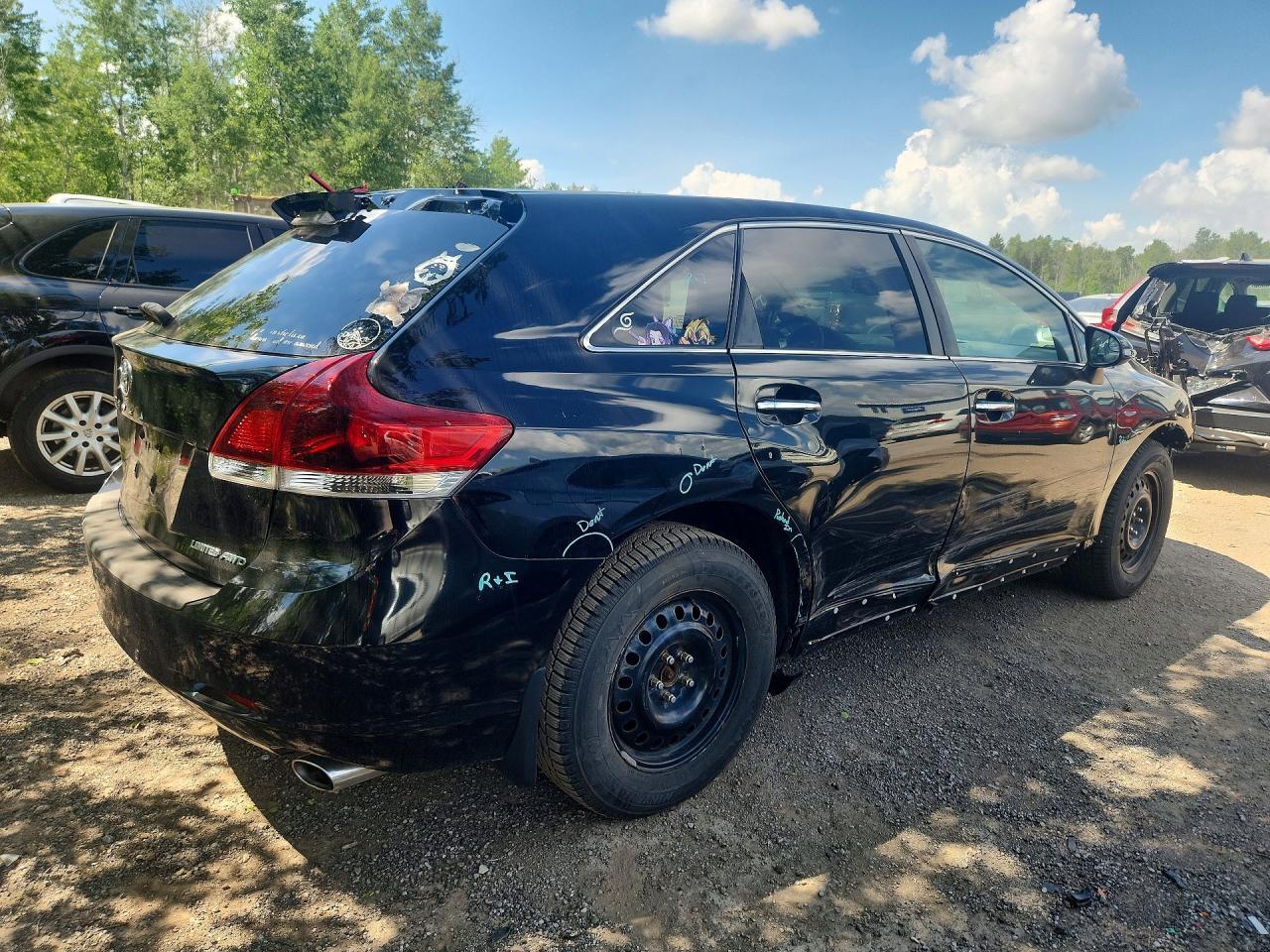 2015 Toyota Venza Le - Image 3