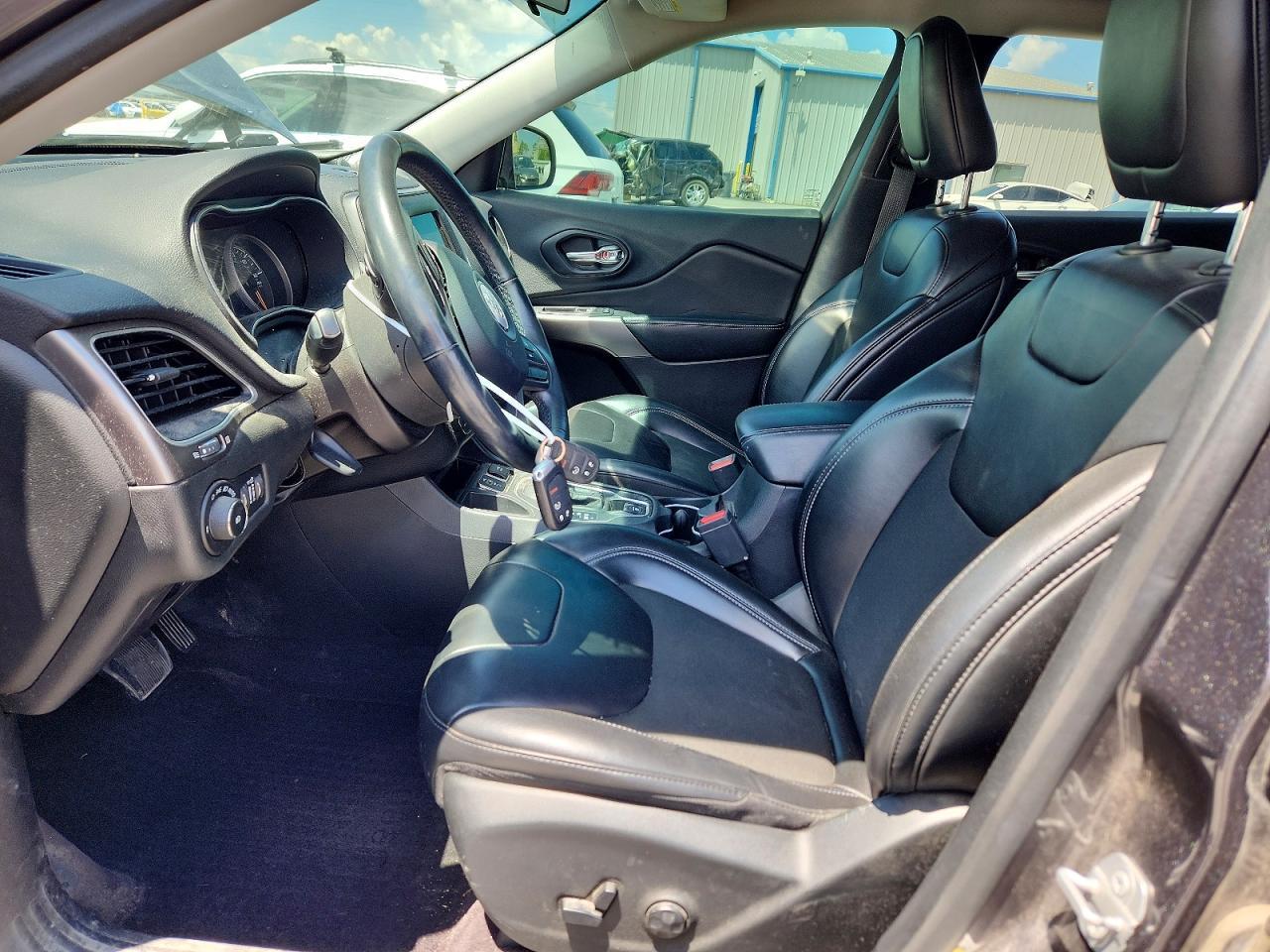 2019 Jeep Cherokee Latitude Plus - Фото 7