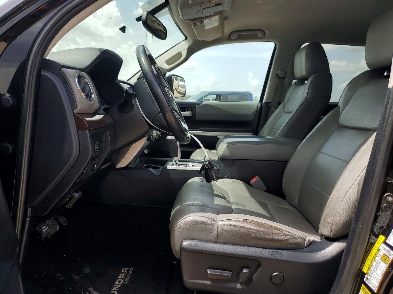 2016 Toyota Tundra Crewmax Limited - Image 7