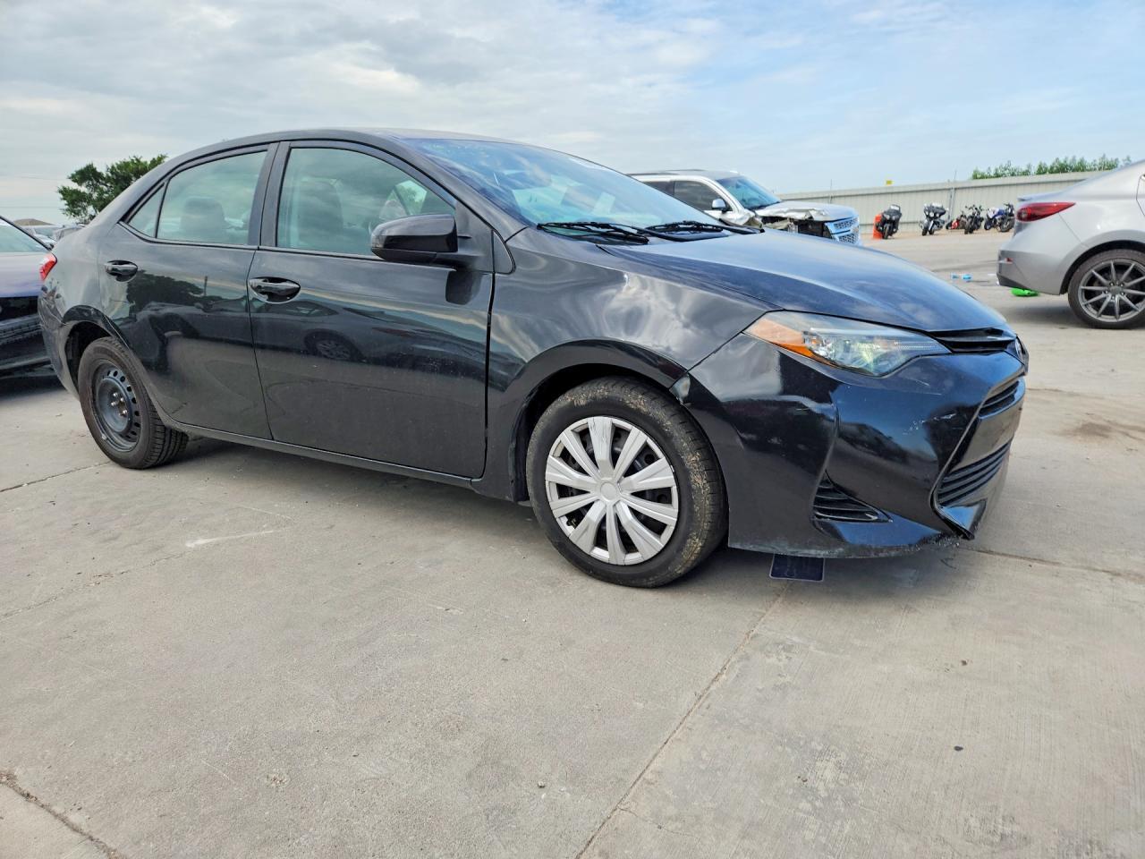 2017 Toyota Corolla Le - Фото 4