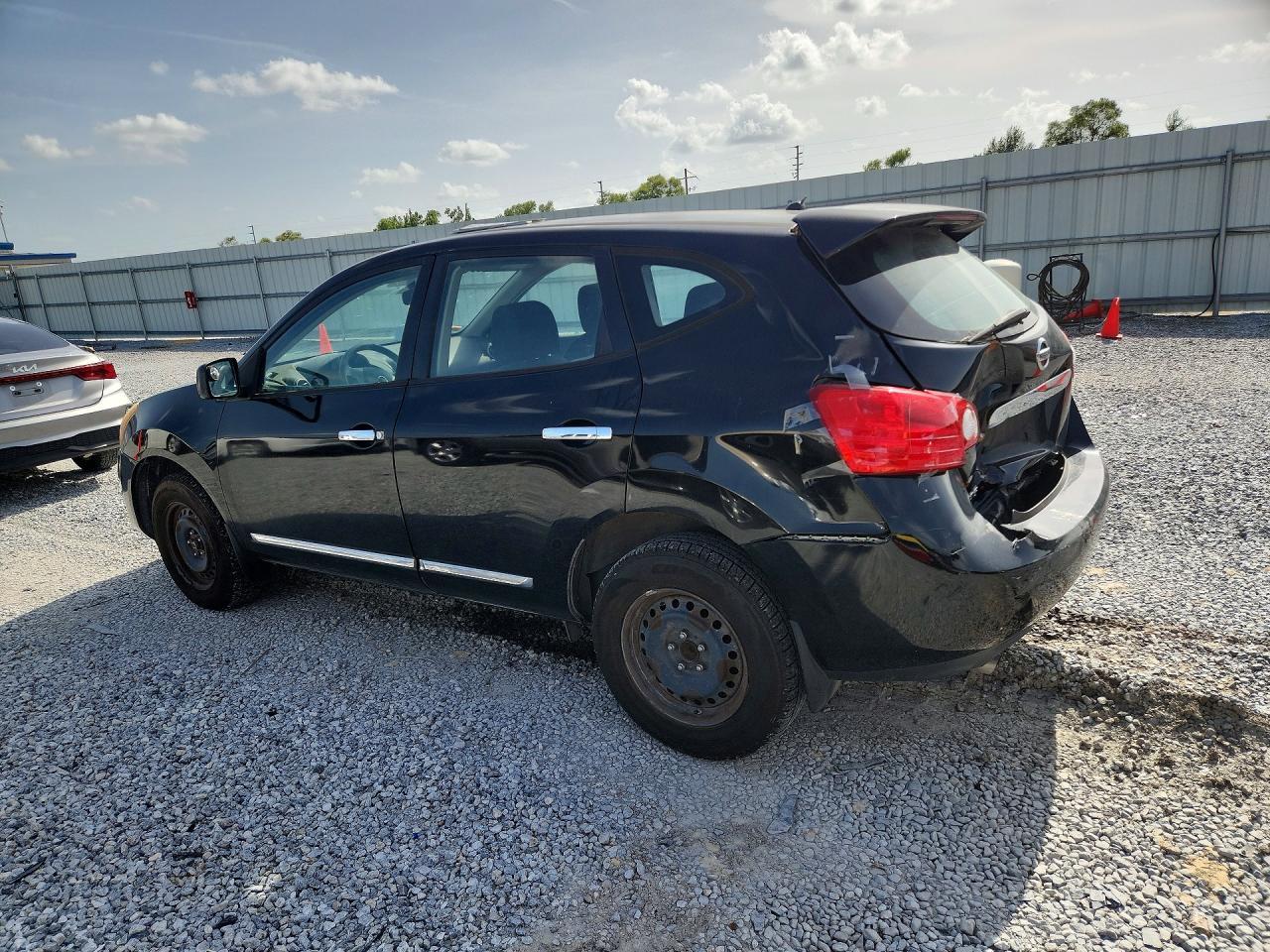 2012 Nissan Rogue S - Image 2