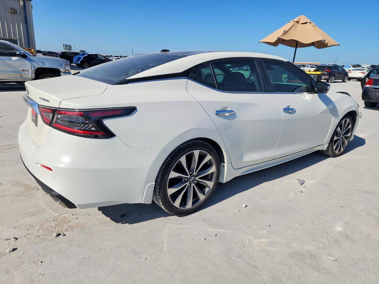 2023 Nissan Maxima Platinum - Фото 3