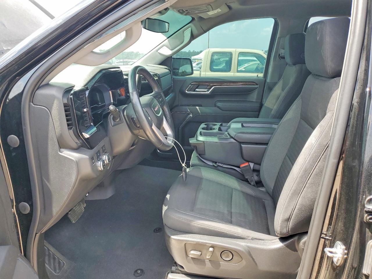 2022 GMC Sierra K1500 Elevation - Фото 7