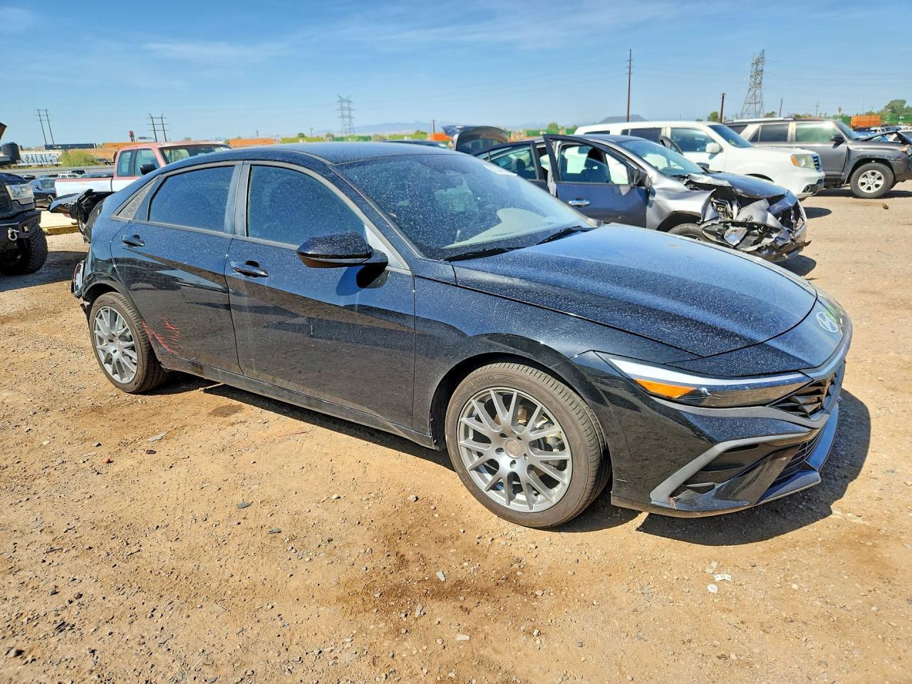 2025 Hyundai Elantra Sel Sport - Фото 4