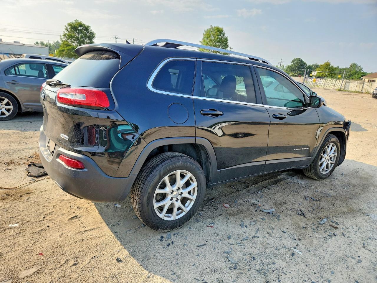 2015 Jeep Cherokee Latitude - Фото 3