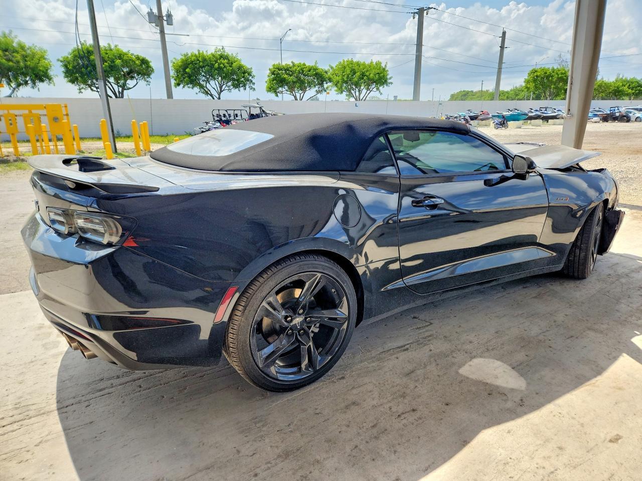 2023 Chevrolet Camaro Lt1 - Фото 3