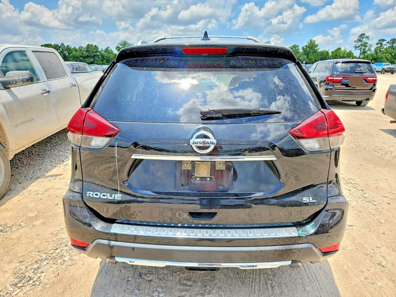 2017 Nissan Rogue S - Фото 6